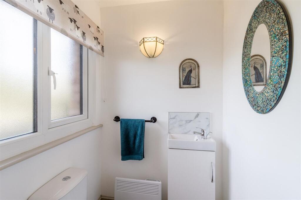7 Weston Hall Stables, Bulkington