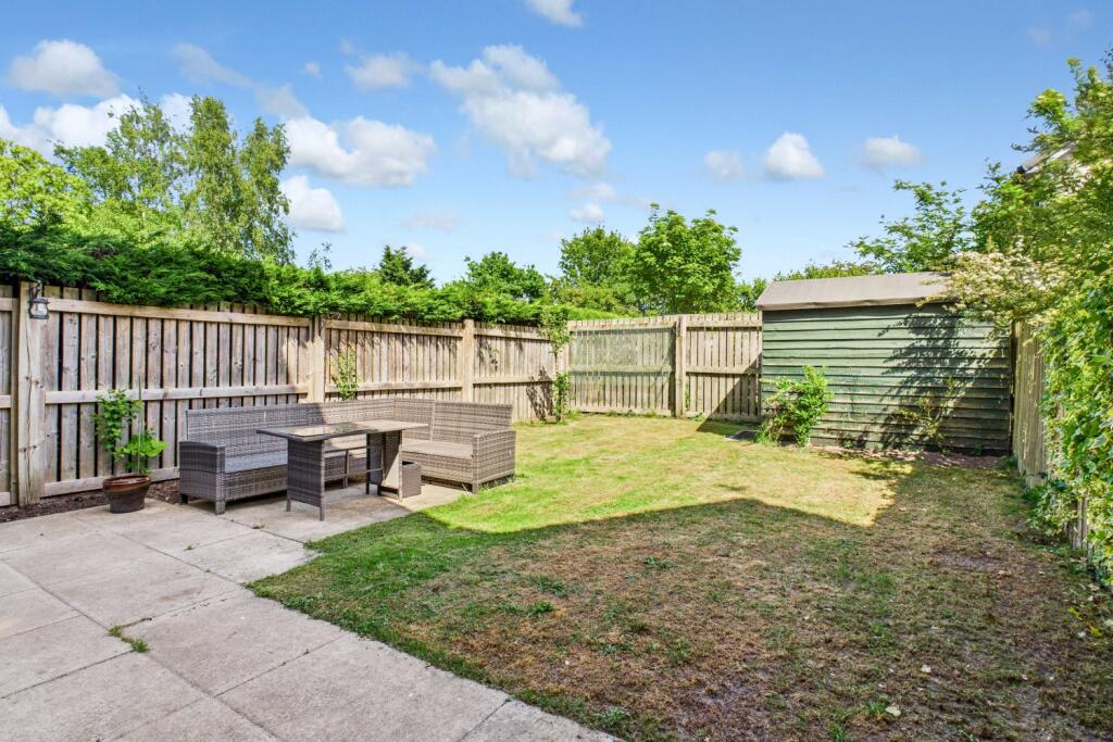 CAM03162G0-PR0275-STILL010