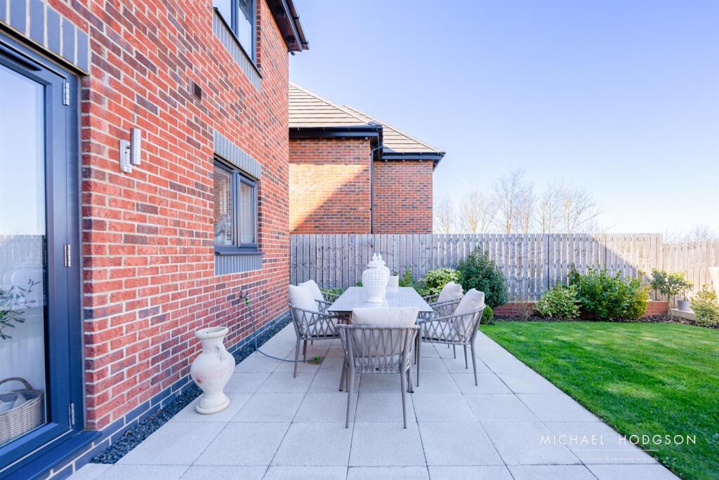 60 Leighfield-51.jpg