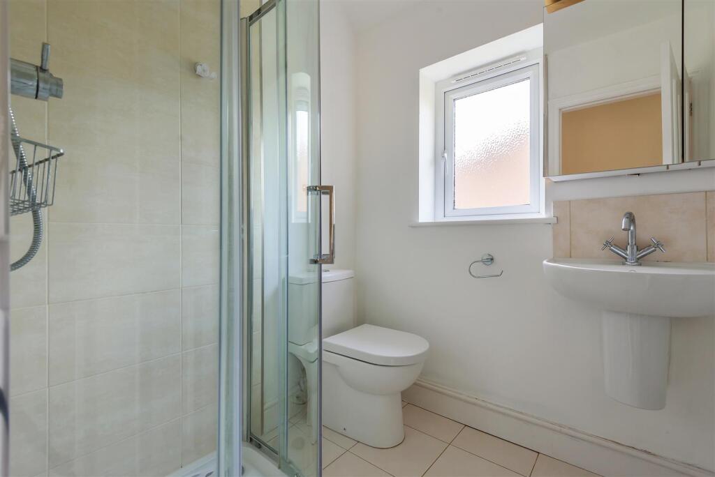 Shower room.JPG