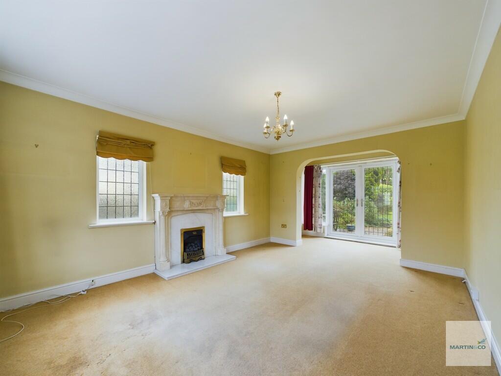 CAM03394G0-PR0094...