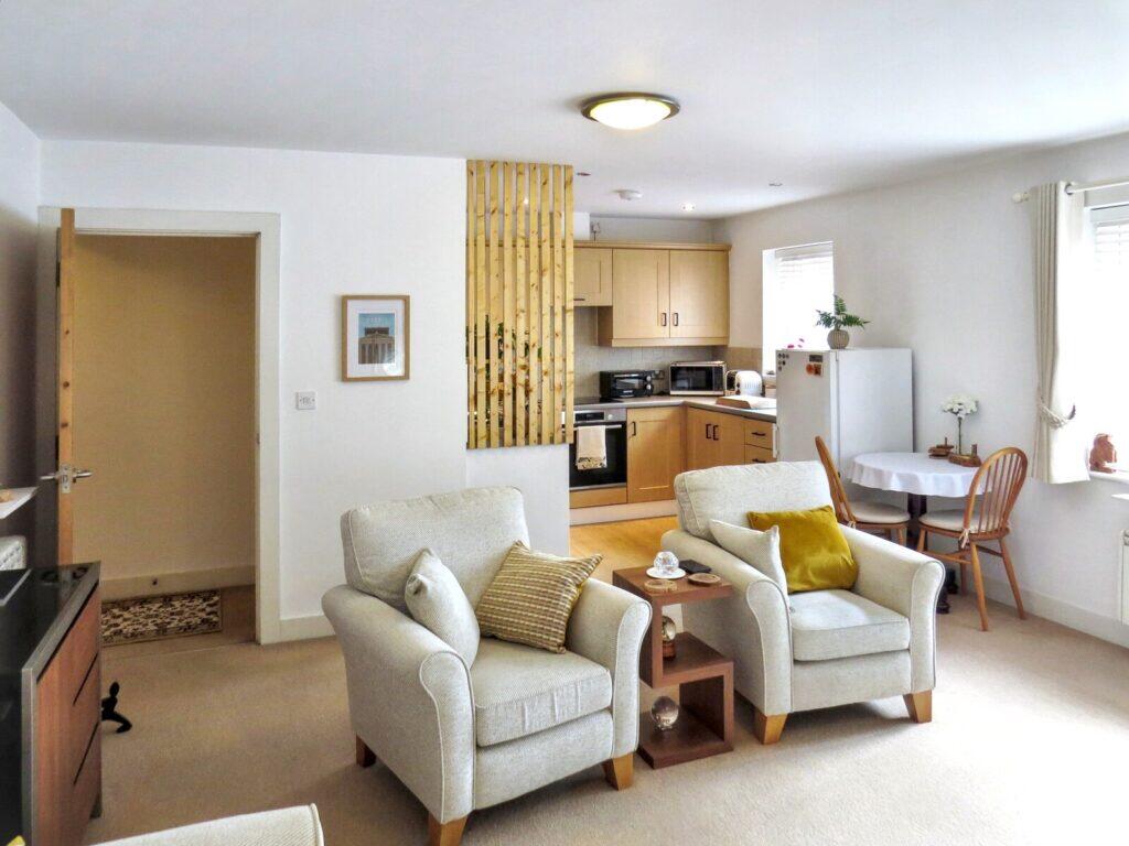 Wove Court - Lounge Diner