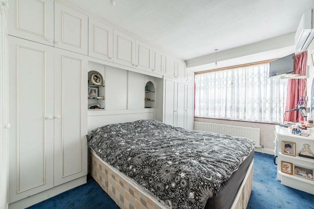 Davidson Frost-Wellings, DFW, Portland Crescent, B