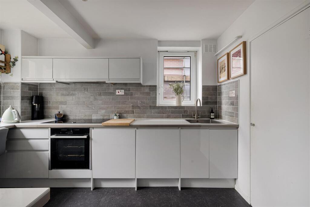 Epping House, E5