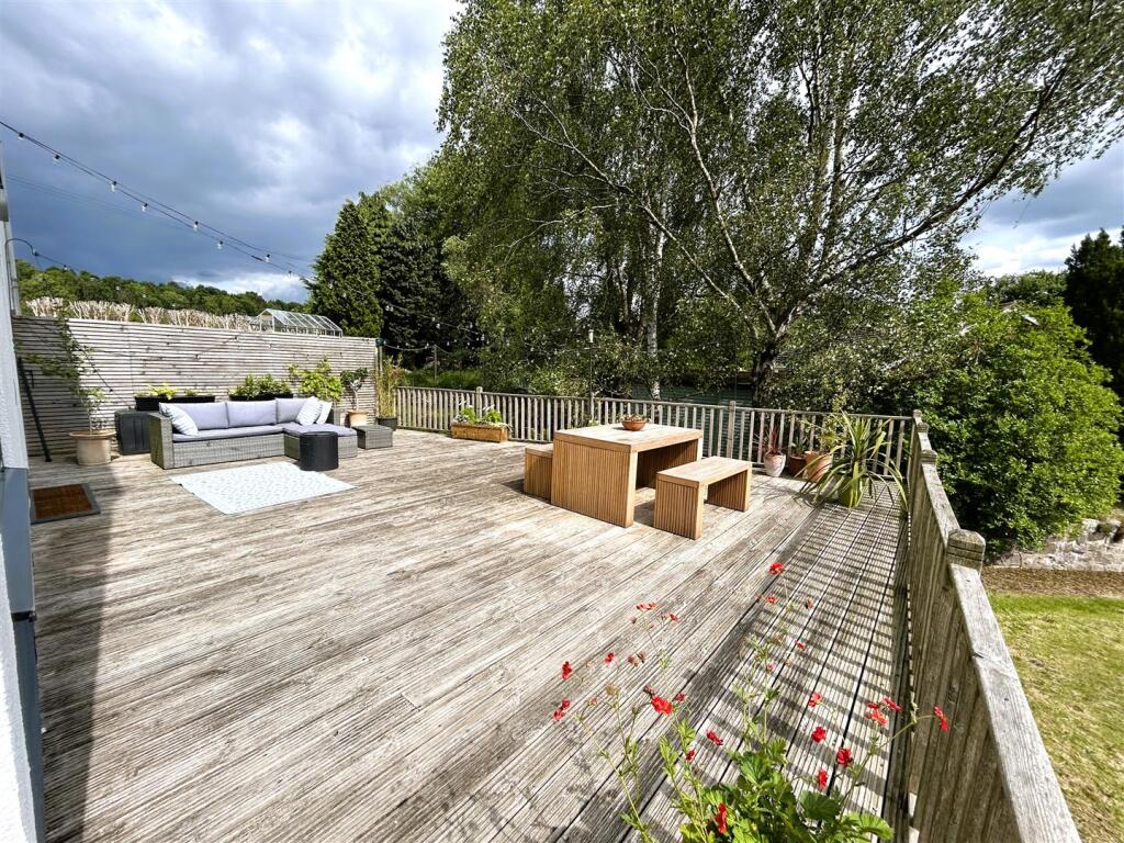 decking.JPG