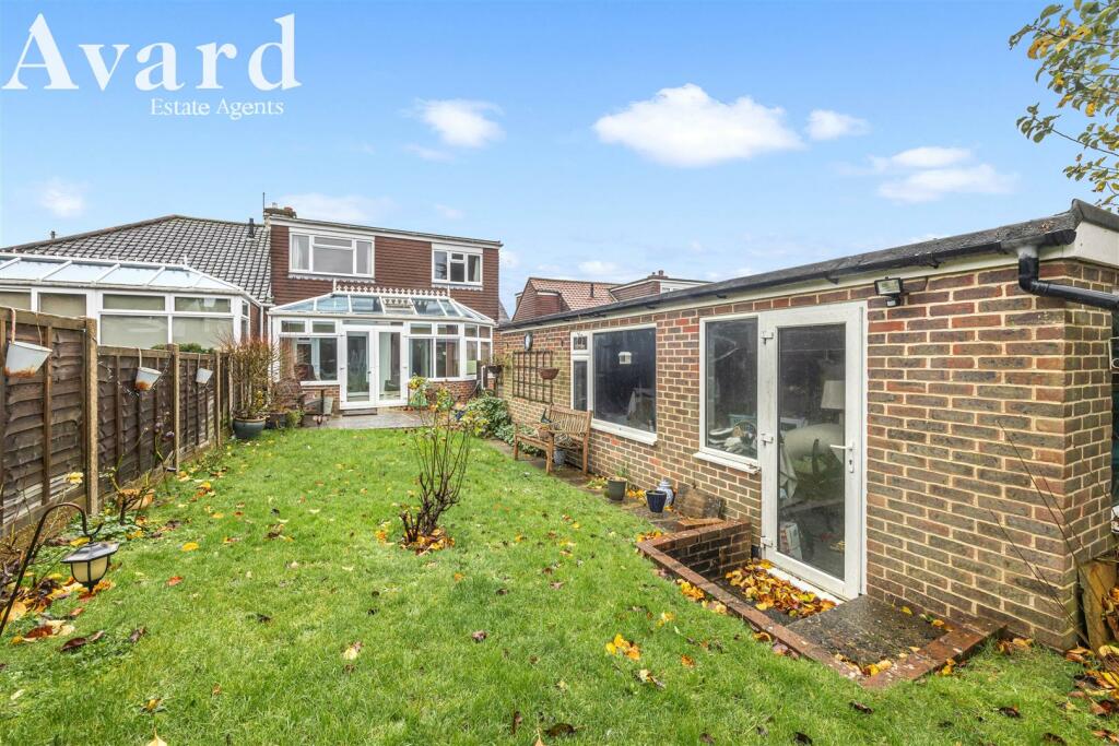 Glenfalls Avenue, 23-021.jpg