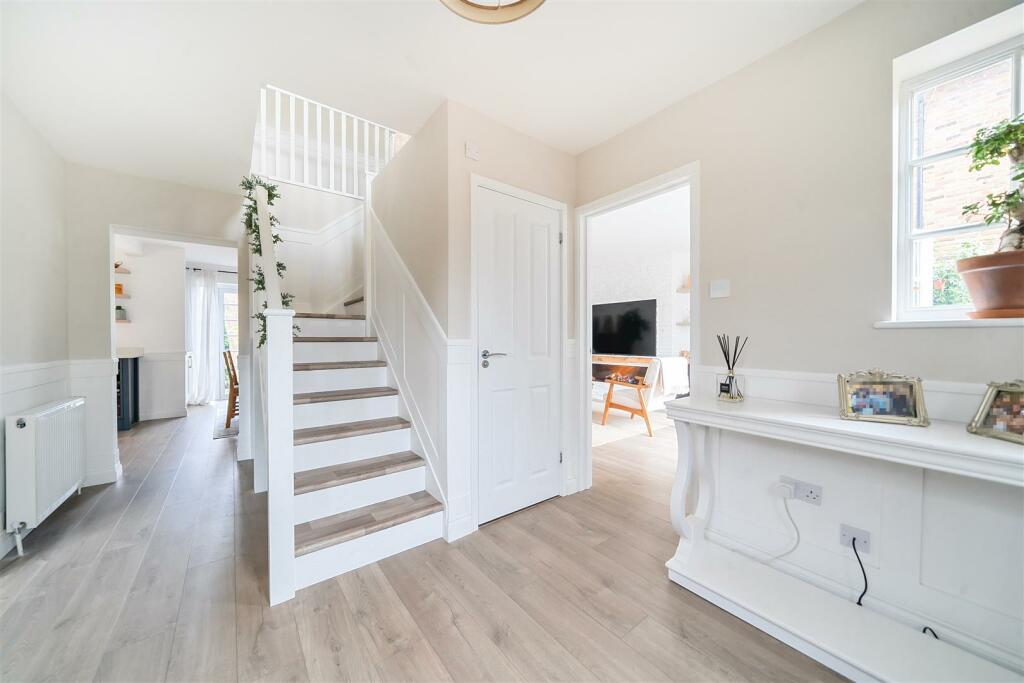 1 Devonshire Drive entrance hall.jpg