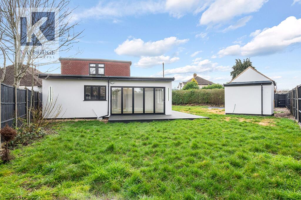 Derek Avenue, Epsom