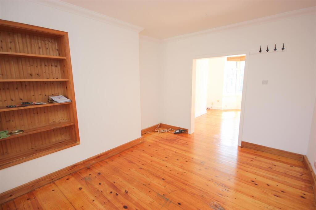 dining room.JPG