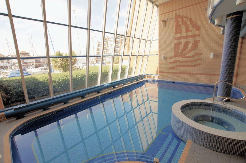 Residents Swimming Pool, Sauna &amp; Spa