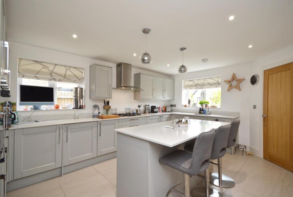 Kitchen/Breakfast Room