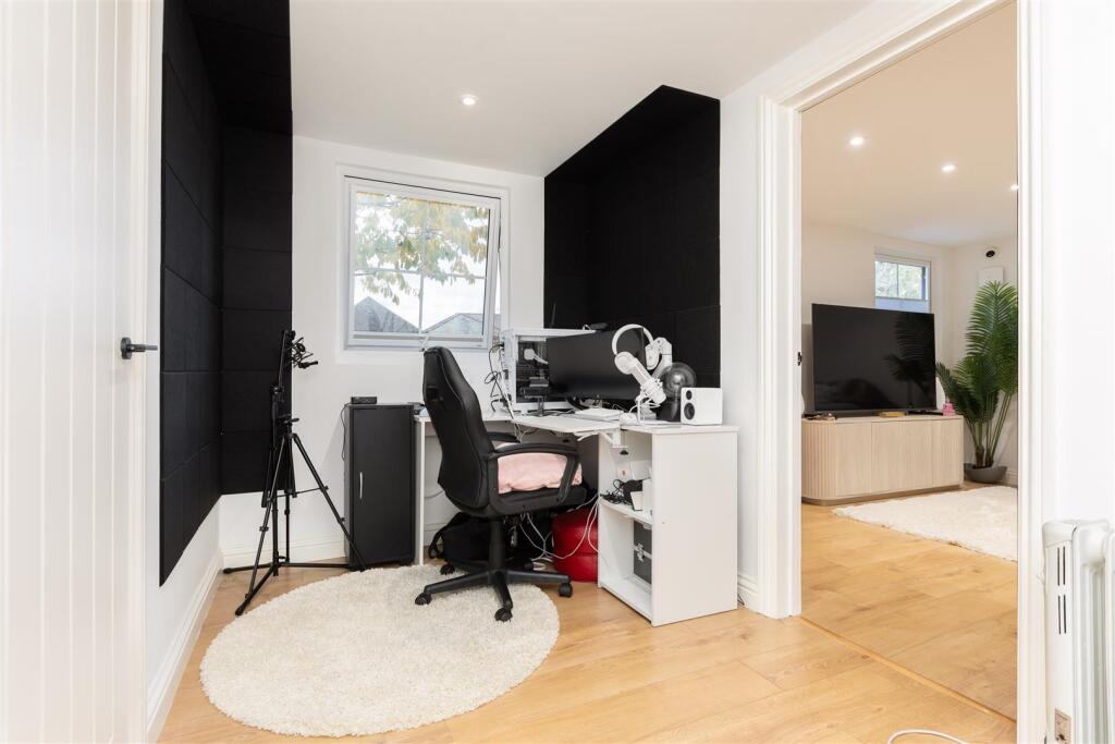 Studio Annex Office