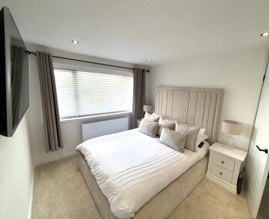 167 shearwater bed 2.jpg