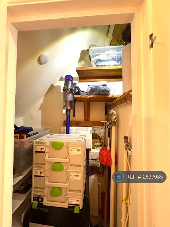 Storage 2 - Lots Of Space