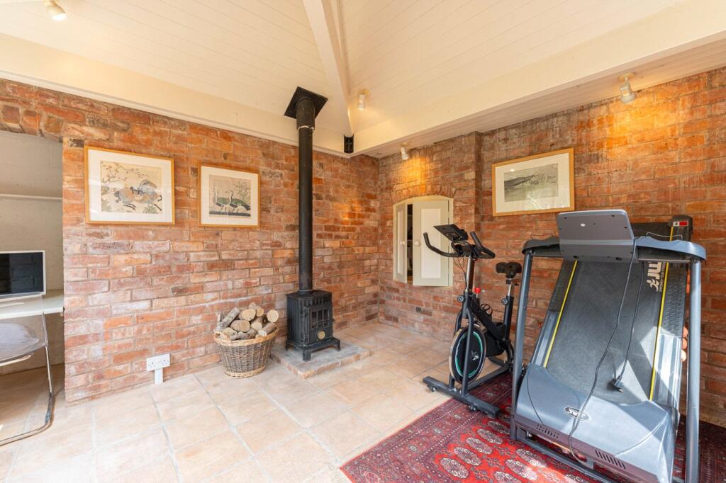 Garden Room To Burne