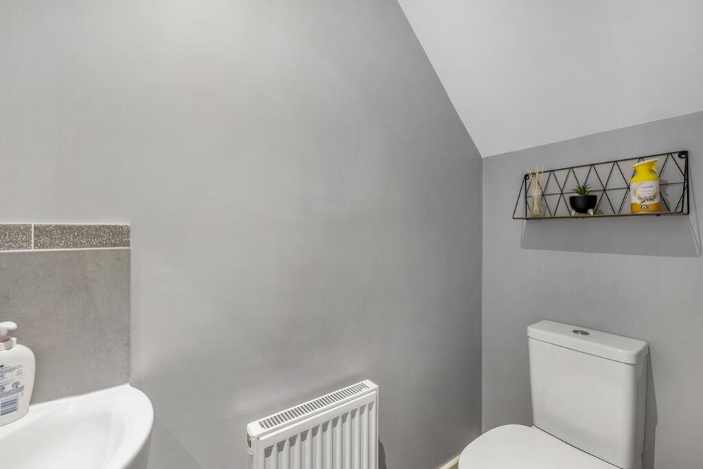 82 De Montfort Gardens (Boston)-10