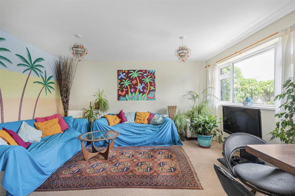 Lounge Area