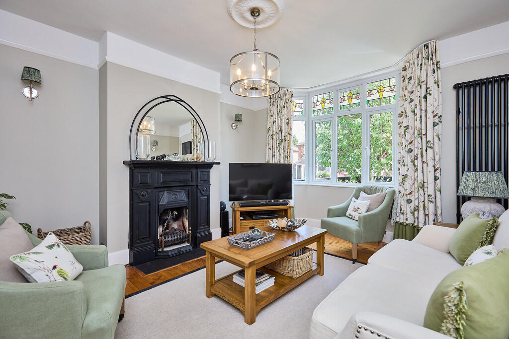 Edward Knight 202...