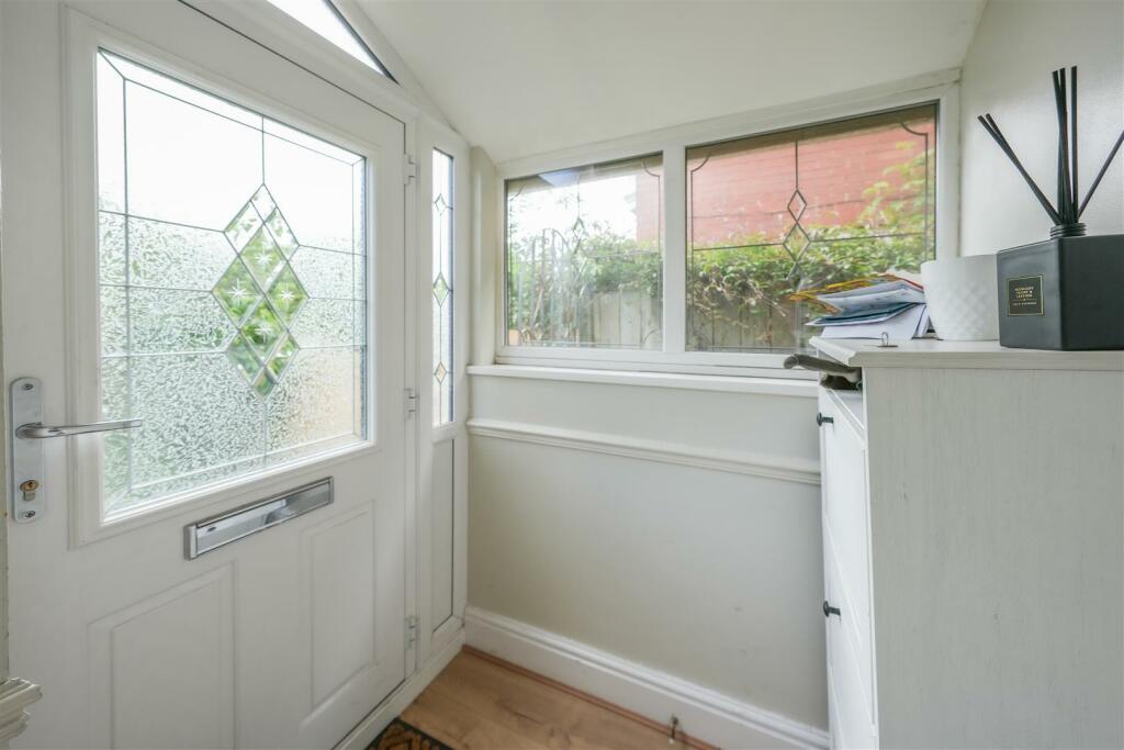 ENTRANCE PORCH