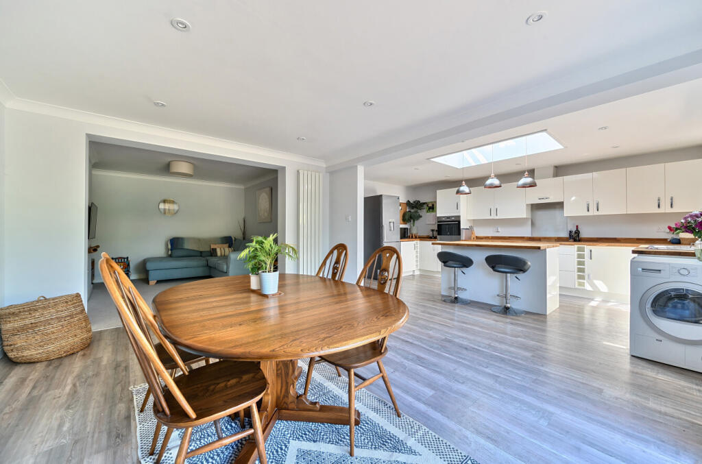 1309544-10-6849c8...