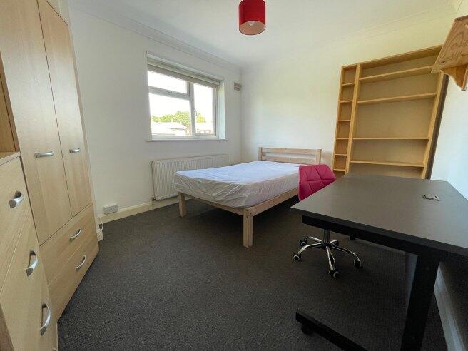 hillside-avenue-ct2-8ez-1014979