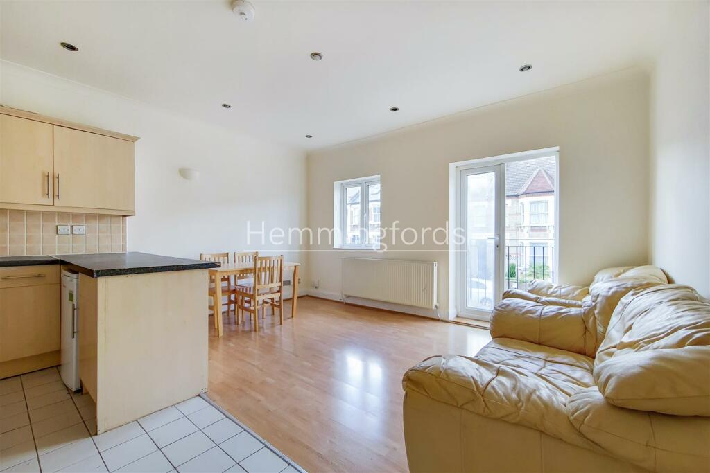 3_Kitchen-Reception-3.jpg