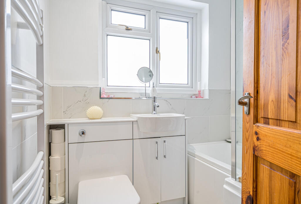 1383544-8-69243e9...