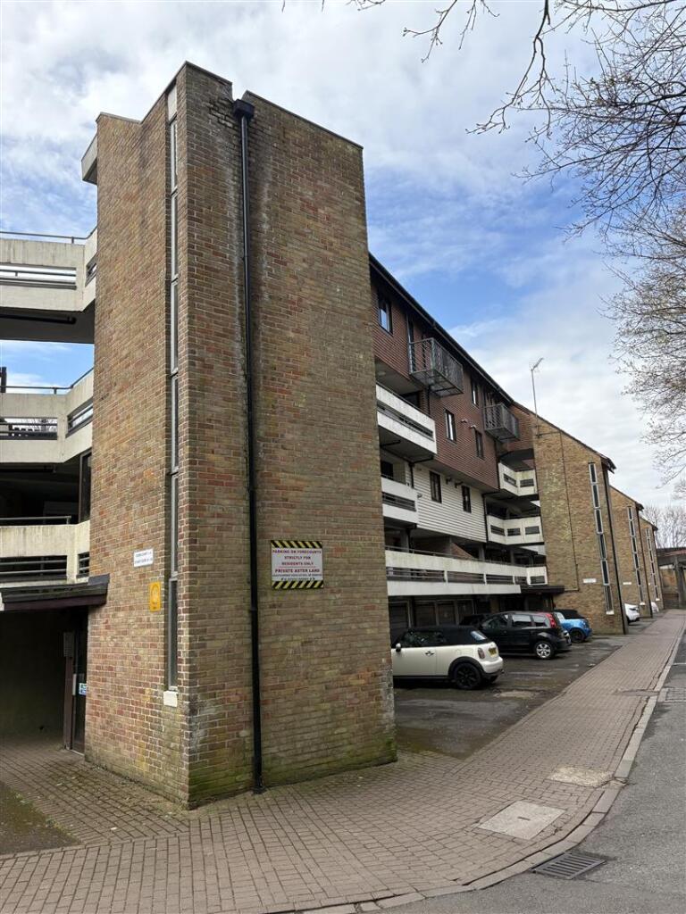 22 Stuart Court 3..jpg