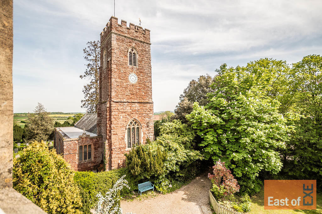 Victoria House - ...