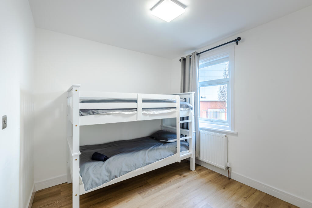 bedroom3