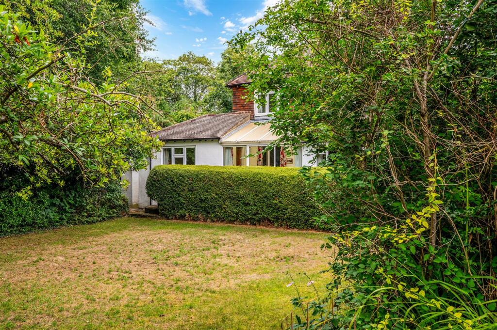 REIGATE ROAD - 18.jpg