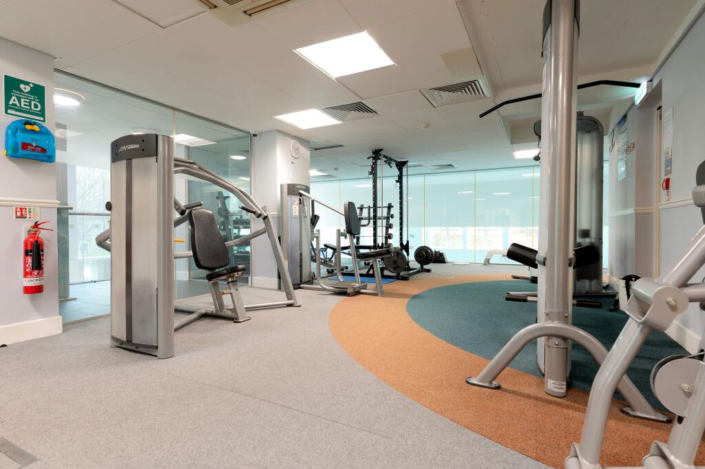 COMMUNAL LEISURE SUITE