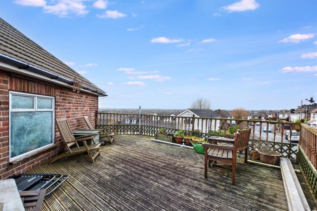 Upper Decking_1.jpeg
