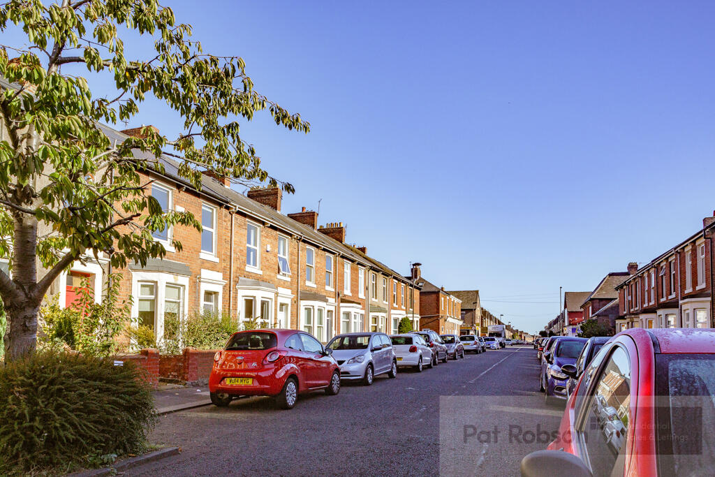 14 bollingbroke st56