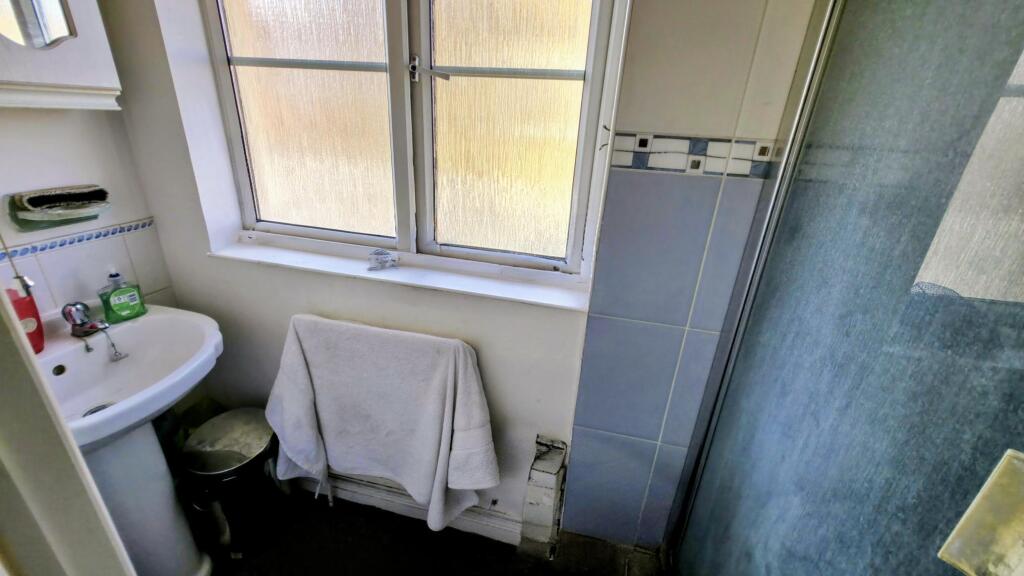 Ensuite Shower Room
