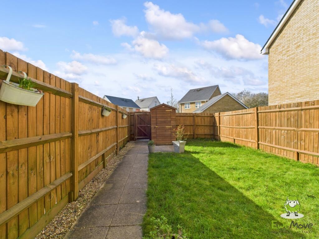 CAM03778G0-PR0186-STILL011