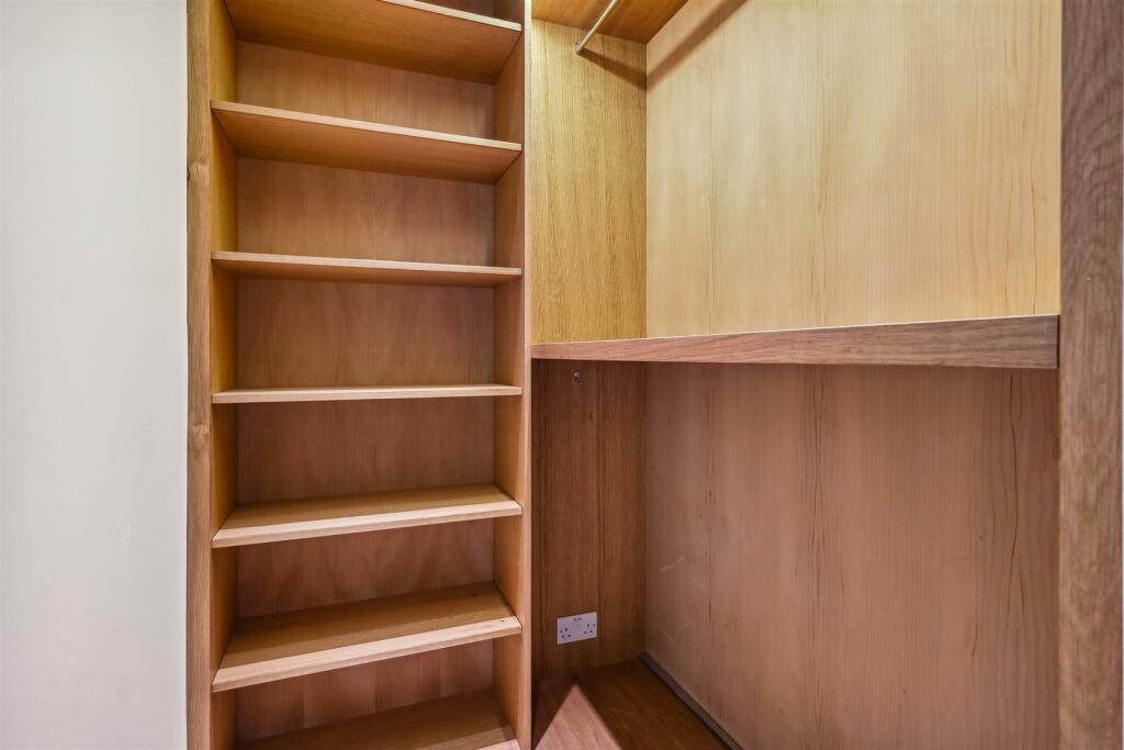 Flat FGH, 54 56 Cadogan Square (28).jpg