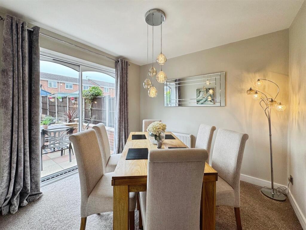 b10c33cb--4882-8D7B-C75BD998DA28-26642-0000110EFC4