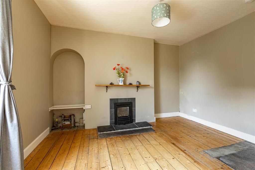 1 Ashley Cottages Newtown 08.JPG