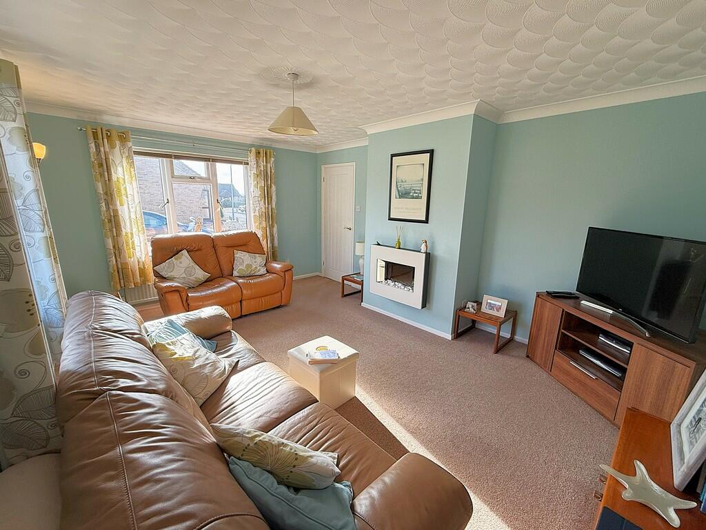 LIVING ROOM 3