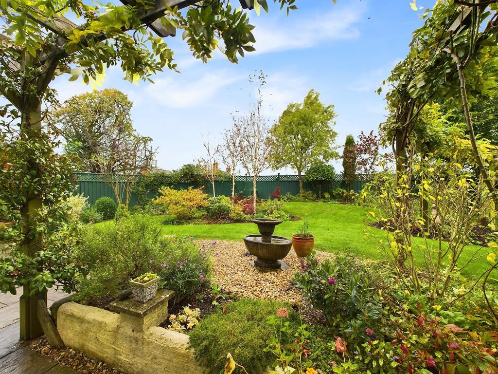 CAM03522G0-PR0151...