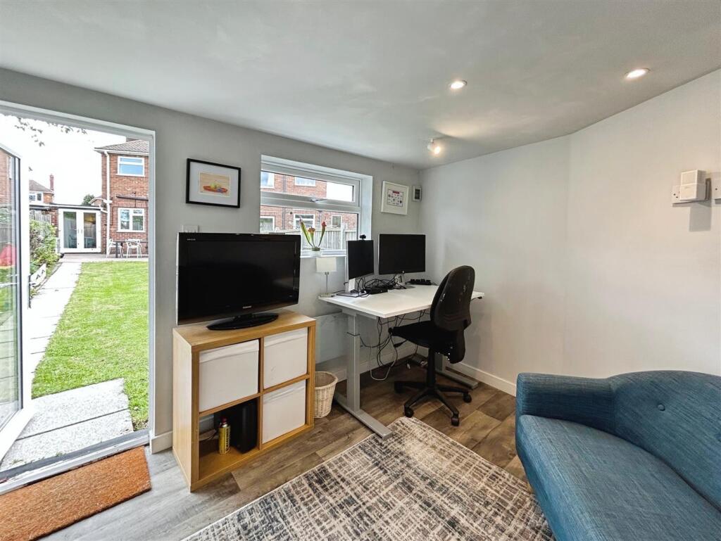 a9f25e23--4F28-9487-148CED5CF6EE-18634-00000BA4C27