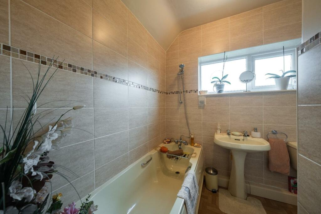 126 Vicars Cross Road-029.jpg