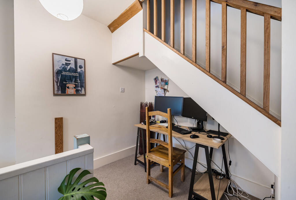 1372510-11-6911ed...