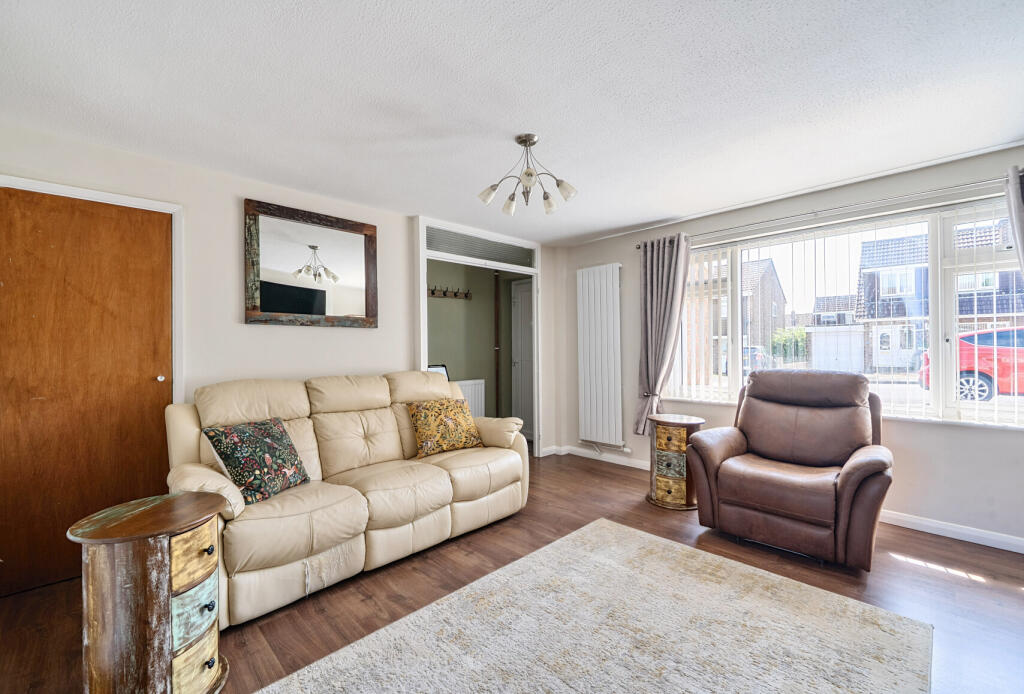 1319836-7-6867ee8...