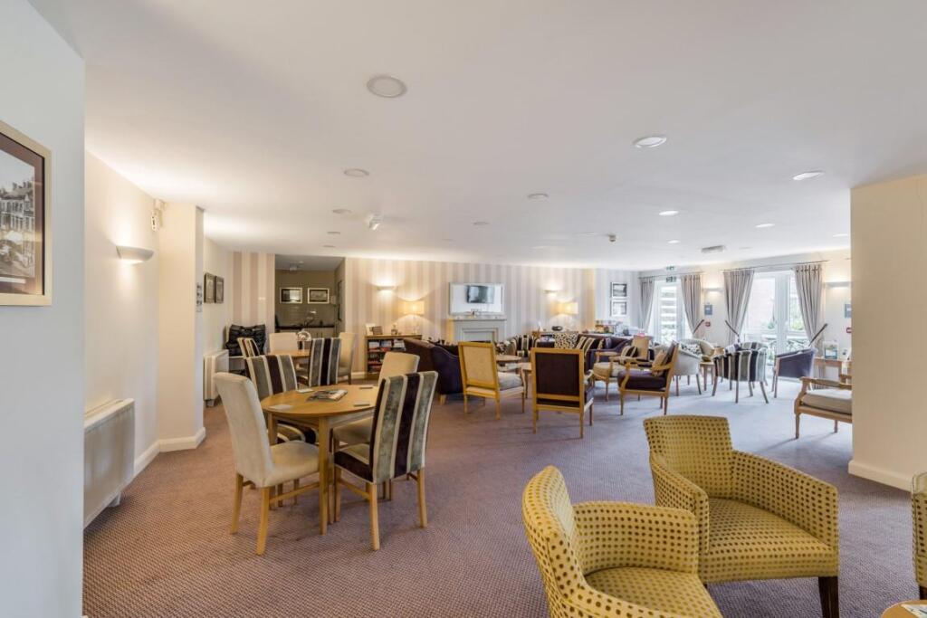 Waverley Court- Communal Lounge.jpg