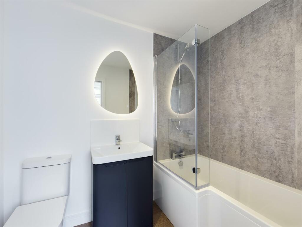 Samphire Bathroom