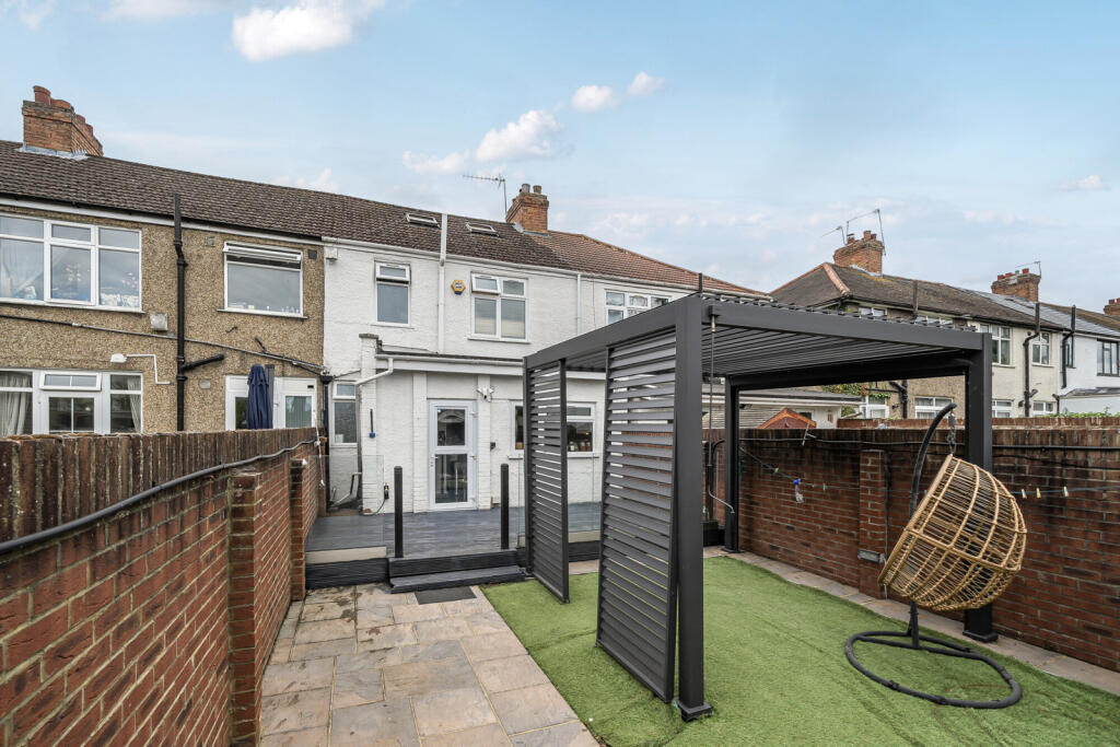 1332425-19-688a46...