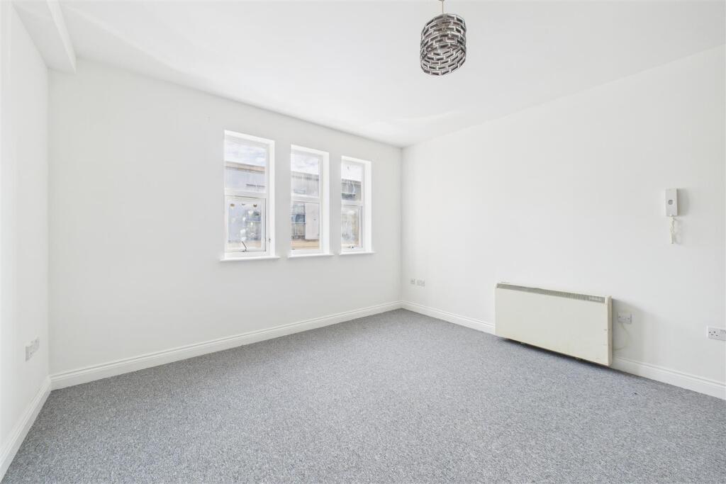 84 - 86 Stapleton Rd St Jude's, Bristol BS5 0PW | 