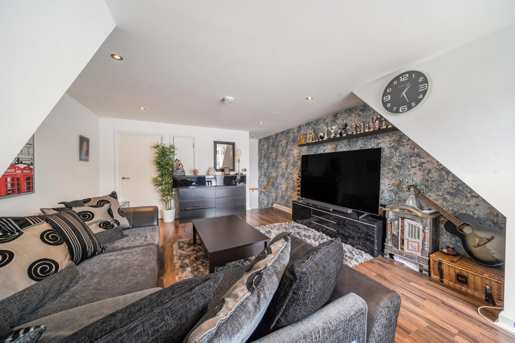 1339620-12-68a870...